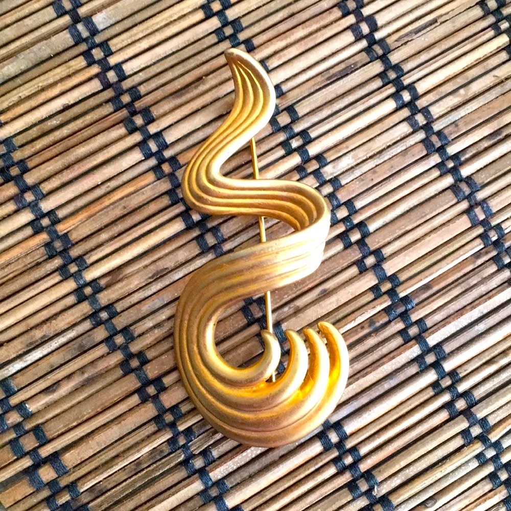 Vintage 70s OAJC signed Golden Broach